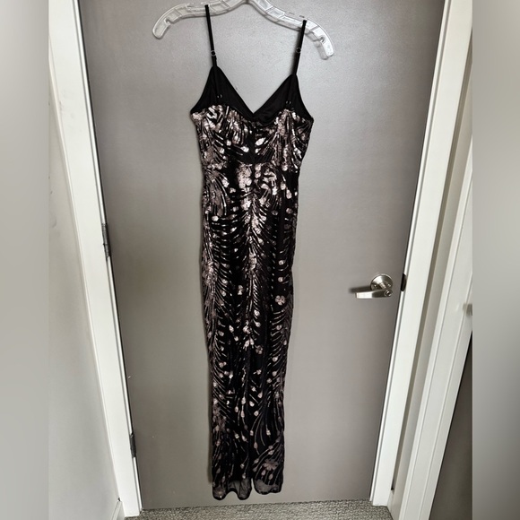 Y2K Haute Monde Black and Silver Sequin Maxi Dress - Picture 5 of 7